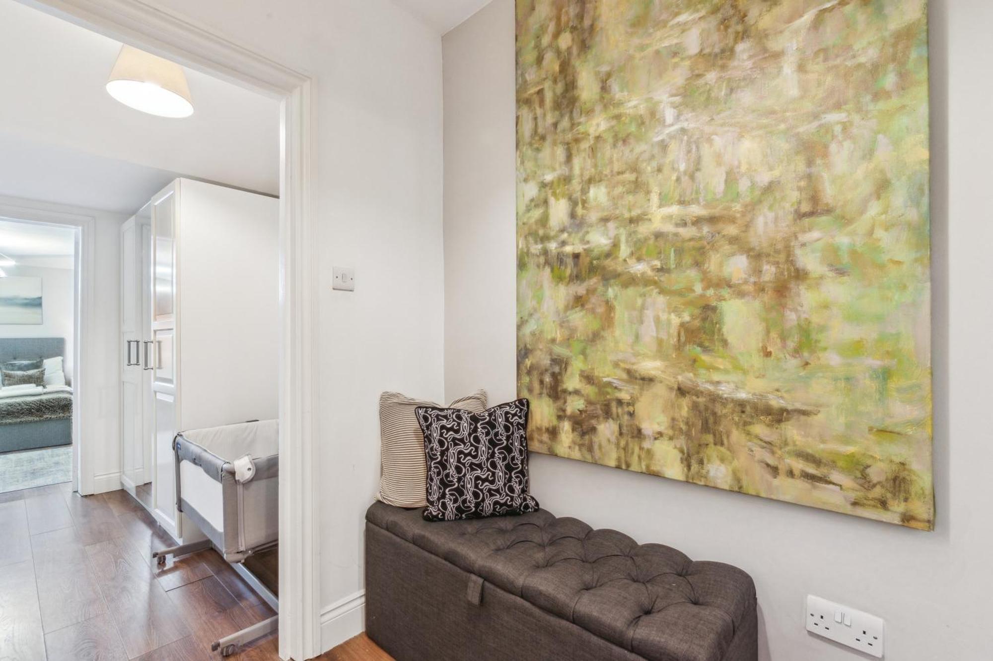 Stunning 2bed 2bath In Earls Court Sleeps Six London